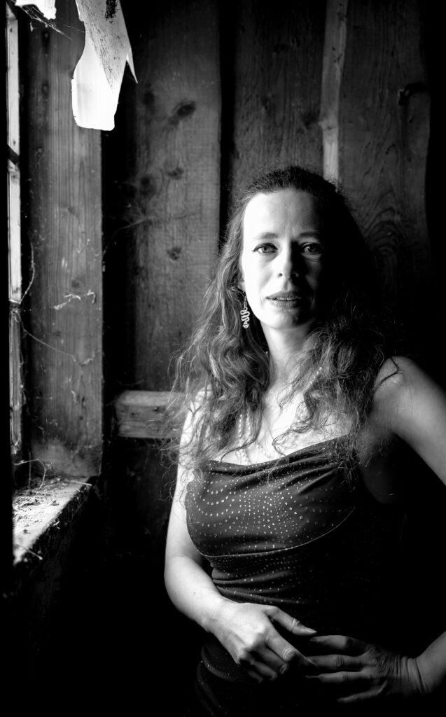 Lost Place Fotoshooting 2026 in Hirschfelde – Kreative Portraitfotografie mit der VHS Görlitz p1070406