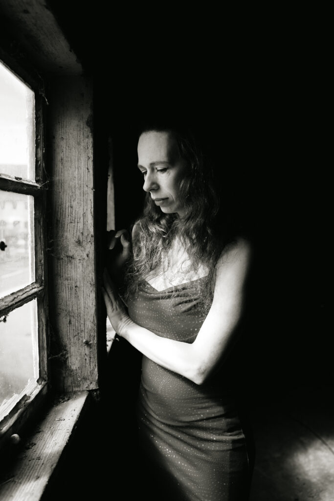 Lost Place Fotoshooting 2026 in Hirschfelde – Kreative Portraitfotografie mit der VHS Görlitz p1070456
