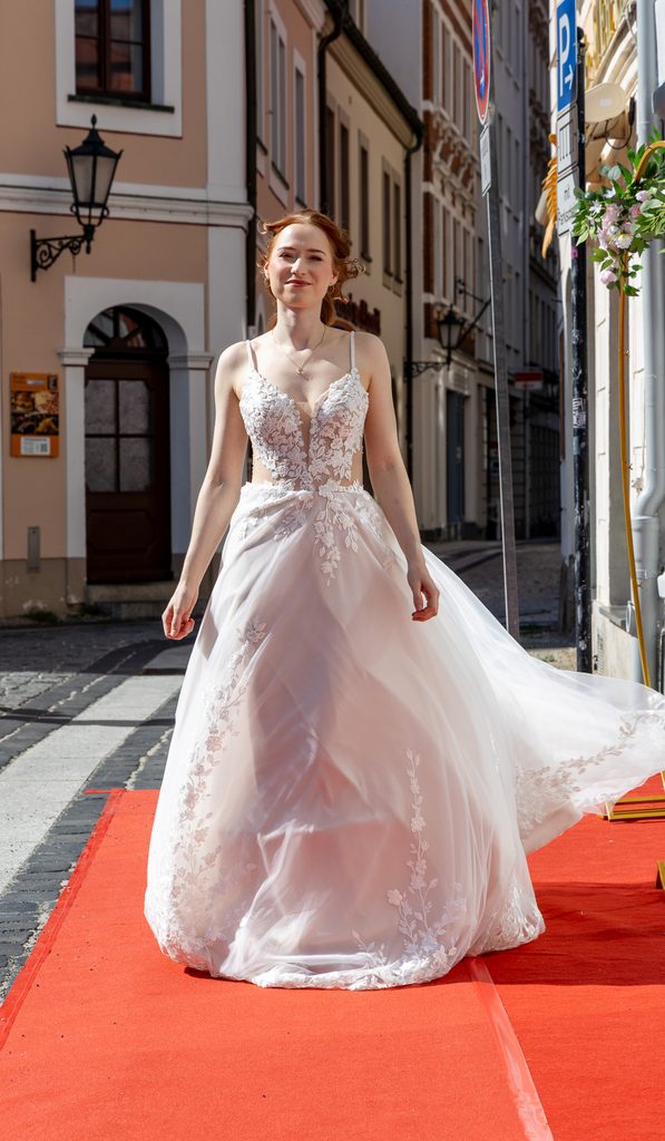 Hochzeiten brautmode 1
